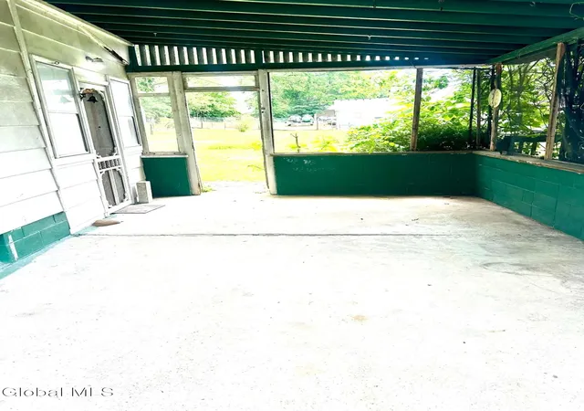 4th image of 15 Van Zandt St, Schenectady, NY 12304 | MLS# 202621187