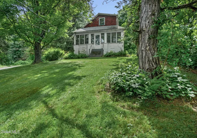Homes for sale in Schaghticoke, NY | 120 Leversee Rd, Schaghticoke, NY 12182 | MLS# 202620371