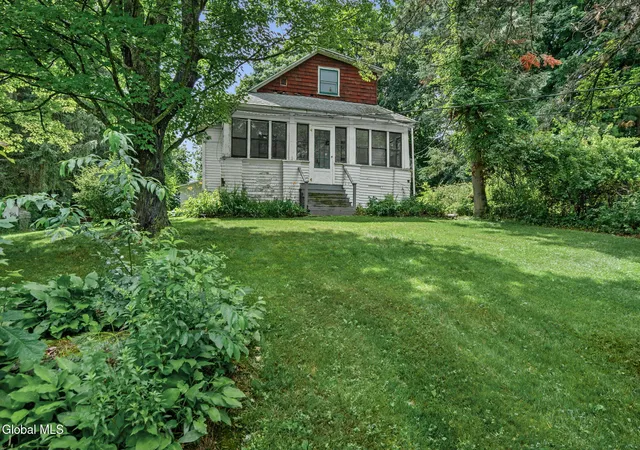Homes for sale in Schaghticoke, NY | 120 Leversee Rd, Schaghticoke, NY 12182 | MLS# 202620371
