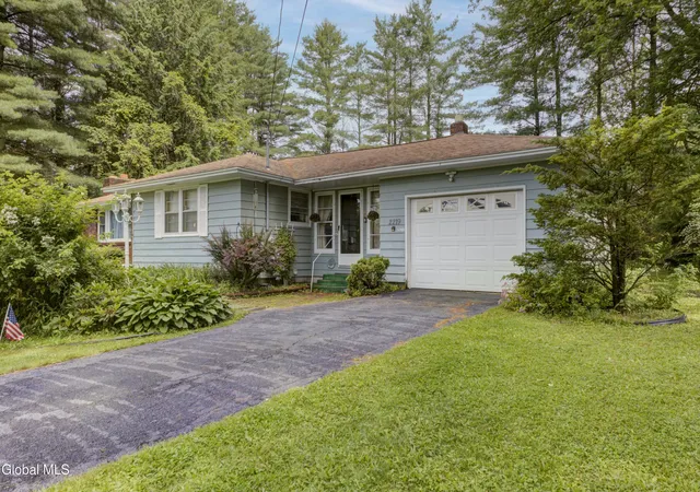 Homes for sale in Broadalbin, NY | 2219 County Hwy 107, Broadalbin, NY 12010 | MLS# 202620459