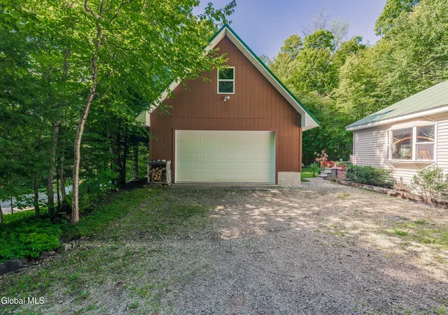 Photo 5 of Single family home for sale at 303 N Shore Rd Peck, Gloversville, NY 12078 | MLS# 202620285 | Listing updated on 2026-08-26