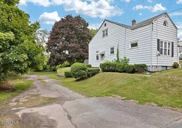 3rd image of 140 Everett Rd, Colonie, NY 12205 | MLS# 202620265