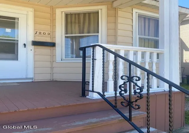 5th image of 1209 3Rd Ave, Schenectady, NY 12303 | MLS# 202620468