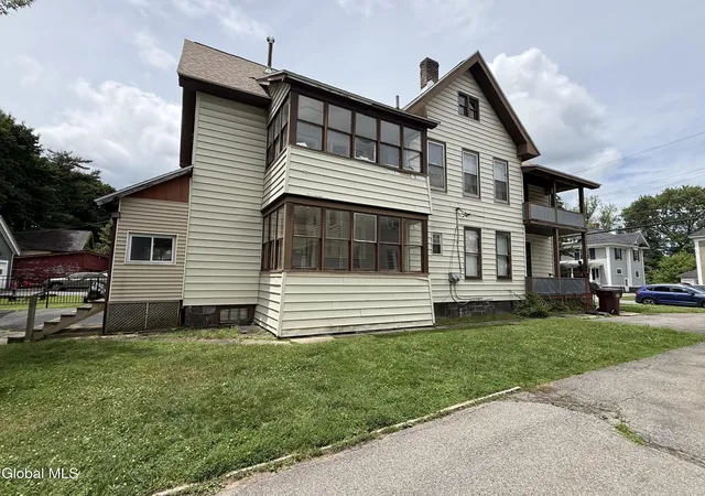 Listing Photo 4 - Condo for sale in building located at 22 E 8th Ave, Gloversville, NY 12078