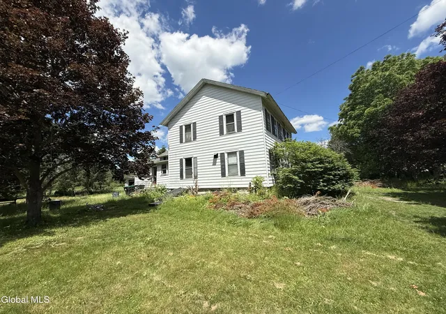 Homes for sale in Stephentown, NY | 10 Wyomanock Rd, Stephentown, NY 12168 | MLS# 202620355