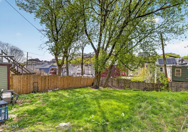 4th image of 192 Clinton Ave, Albany, NY 12210 | MLS# 202620320