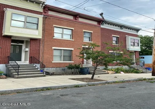 Photo 2 of Single family home for sale at 39 Alexander St, Albany, NY 12202 | MLS# 202620268 | Listing updated on 2026-07-17