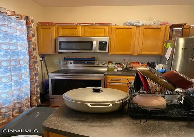 Photo 3 of Single family home for sale at 39 Alexander St, Albany, NY 12202 | MLS# 202620268 | Listing updated on 2026-07-17