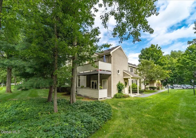 38th image of 218 Monmouth Wy, Halfmoon, NY 12065 | MLS# 202620381