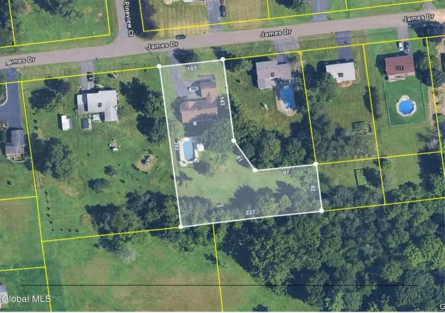 3rd image of 7 James Dr, Waterford, NY 12188 | MLS# 202621362