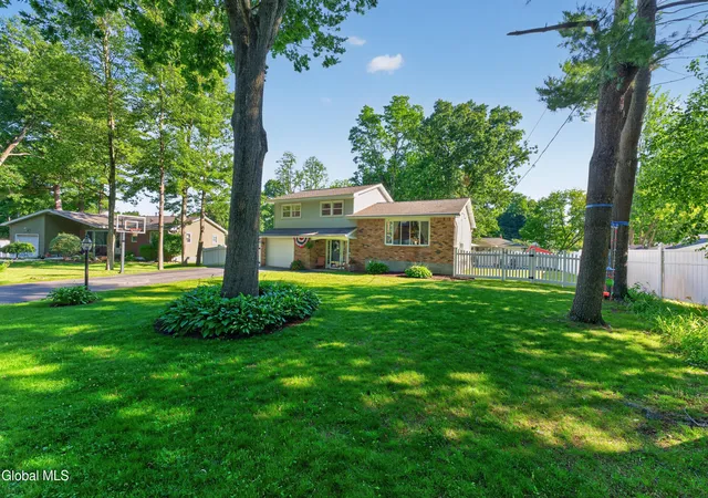 2nd image of 14 Ponderosa Dr, Voorheesville, NY 12186 | MLS# 202620470