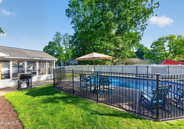 39th image of 14 Ponderosa Dr, Voorheesville, NY 12186 | MLS# 202620470
