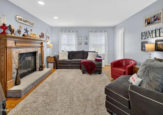 4th image of 329 E Campbell Rd, Schenectady, NY 12303 | MLS# 202620554