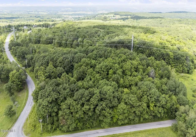 2nd image of 286 Severine Ln, Fultonville, NY 12072 | MLS# 202621055