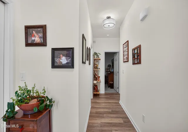 4th image of 16 Joshua Pl, Glenmont, NY 12077 | MLS# 202620661