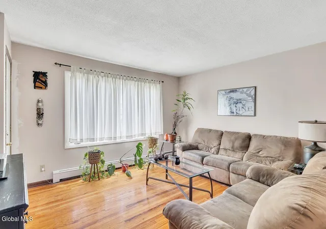 Listing Photo 5 - Condo for sale in building located at 162 Consaul Rd, Albany, NY 12205