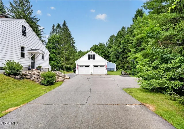 3rd image of 723 Swaggertown Rd, Schenectady, NY 12302 | MLS# 202620633