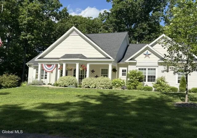 4th image of 1410 Cosgrove Dr, Schenectady, NY 12302 | MLS# 202620568