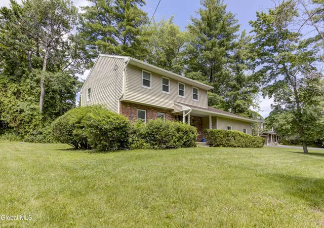Homes for sale in Niskayuna, NY | 949 Morgan Ave, Niskayuna, NY 12309 | MLS# 202620559
