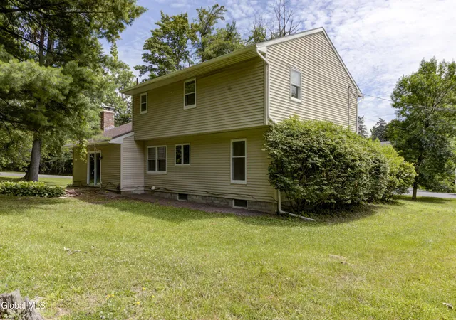 Homes for sale in Niskayuna, NY | 949 Morgan Ave, Niskayuna, NY 12309 | MLS# 202620559