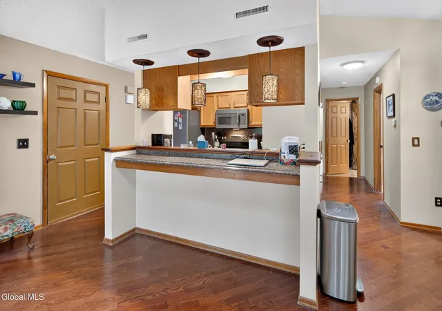 4th image of 202 Burgoyne Dr #202, Halfmoon, NY 12065 | MLS# 202620597