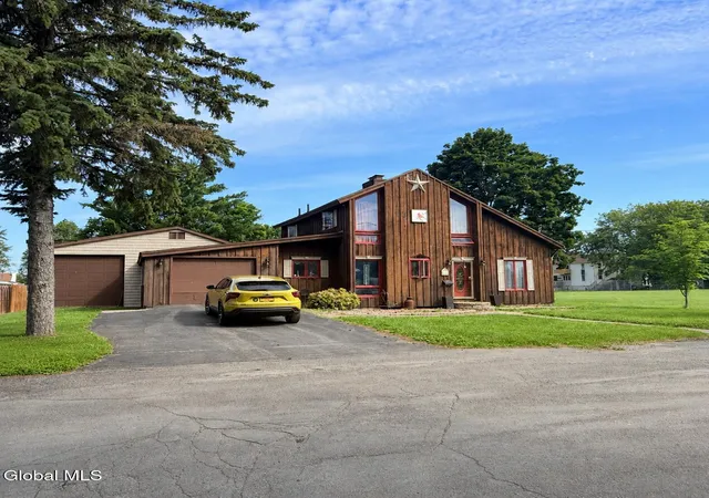 Homes for sale in Ogdensburg, NY | 1100 Jersey Ave, Ogdensburg, NY 13669 | MLS# 202620690