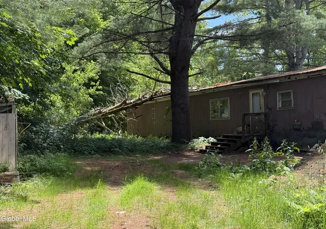 Homes for sale in Mayfield, NY | 3516 State Hwy 30, Mayfield, NY 12078 | MLS# 202621429