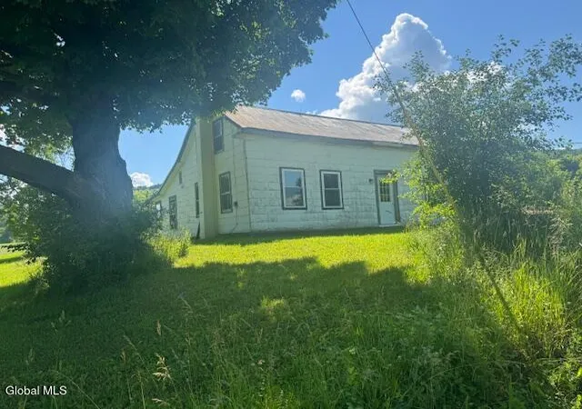 Homes for sale in Hoosick Falls, NY | 25 William Cipperly Rd, Hoosick Falls, NY 12090 | MLS# 202620777