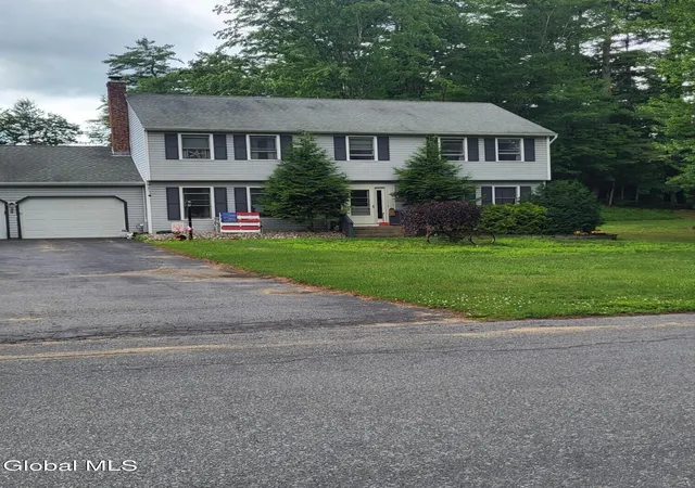 Photo 4 of Sale Pending at 24 Rolling Hills Dr, Gansevoort, NY 12831 | MLS# 202620795 | Listing updated on 2026-07-18