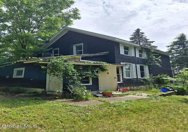 Homes for sale in Troy, NY | 3 Billings Ave, Troy, NY 12180 | MLS# 202620663