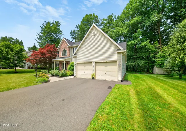 61st image of 26 Hedgerose Ln, Bethlehem, NY 12054 | MLS# 202620682