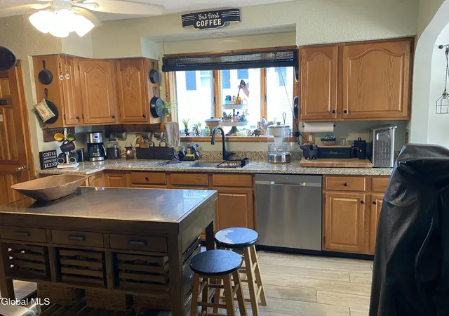 Homes for sale in Amsterdam, NY | 191 Brookside Ave, Amsterdam, NY 12010 | MLS# 202620830
