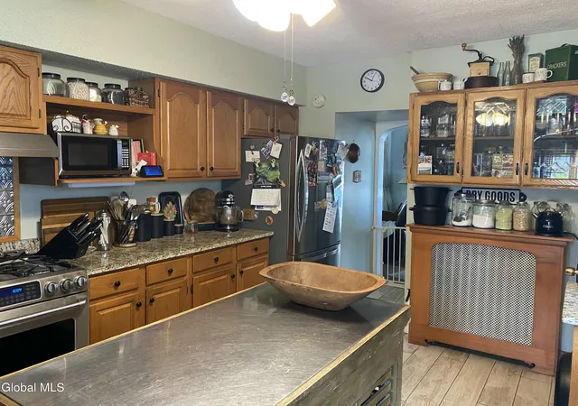 Homes for sale in Amsterdam, NY | 191 Brookside Ave, Amsterdam, NY 12010 | MLS# 202620830