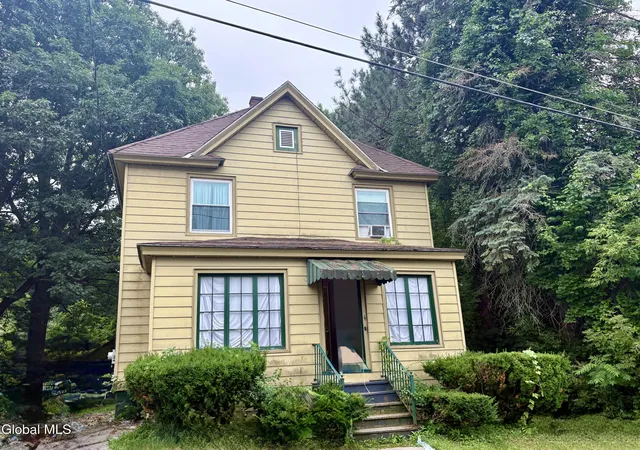 Homes for sale in Gloversville, NY | 36 Eagle St, Gloversville, NY 12078 | MLS# 202621316