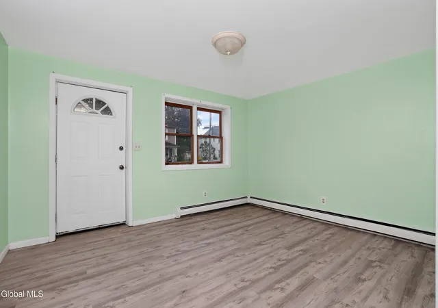 Homes for sale in Schenectady, NY | 17 Frank St, Schenectady, NY 12304 | MLS# 202621414