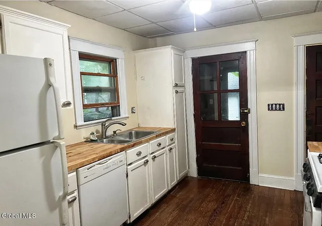 Homes for sale in Troy, NY | 14 Bleeker Ave, Troy, NY 12180 | MLS# 202620928