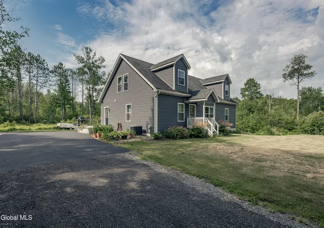 Homes for sale in Galway, NY | 1954 Perth Rd, Galway, NY 12074 | MLS# 202620957