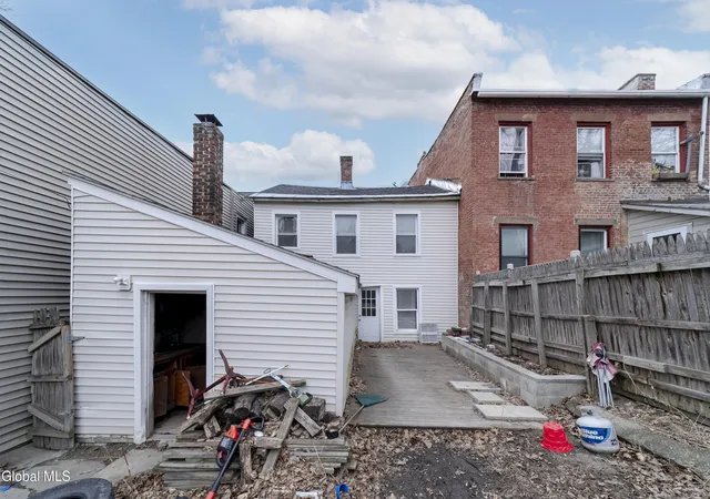 Homes for sale in Rensselaer, NY | 824 2nd St, Rensselaer, NY 12144 | MLS# 202620935