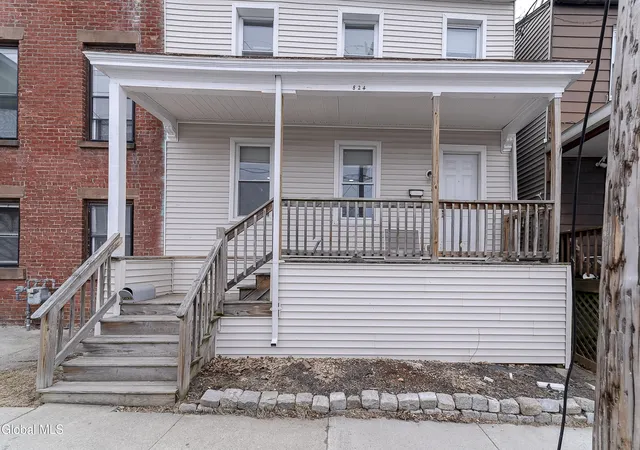 Homes for sale in Rensselaer, NY | 824 2nd St, Rensselaer, NY 12144 | MLS# 202620935