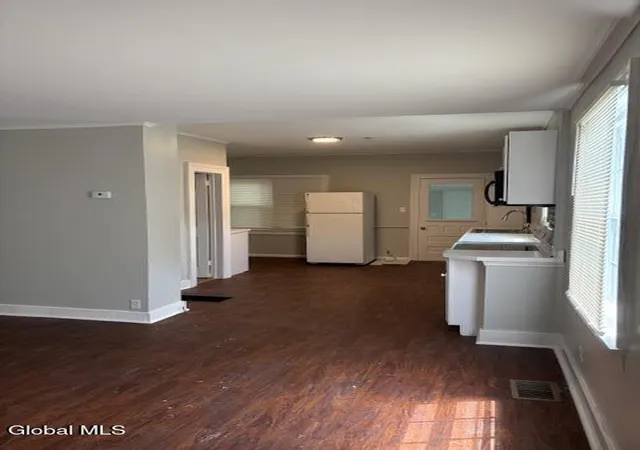 4th image of 28 Lancaster St, Cohoes, NY 12047 | MLS# 202620934