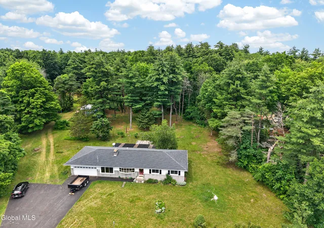 Homes for sale in Schodack, NY | 108 Palmer Rd, Schodack, NY 12061 | MLS# 202620752