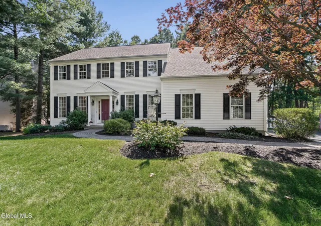4th image of 22 Parkside Trl, Clifton Park, NY 12019 | MLS# 202621230