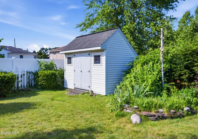 29th image of 13 Marie Pkwy, Colonie, NY 12211 | MLS# 202620899