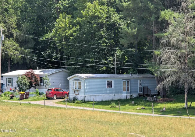 Homes for sale in Greenfield, NY | 224 S Greenfield Rd, Greenfield, NY 12833 | MLS# 202620768