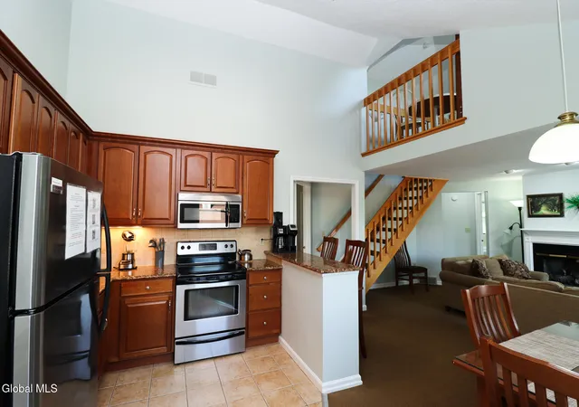 12th image of 3014 Lake Shore Dr #17B, Lake George, NY 12845 | MLS# 202620765