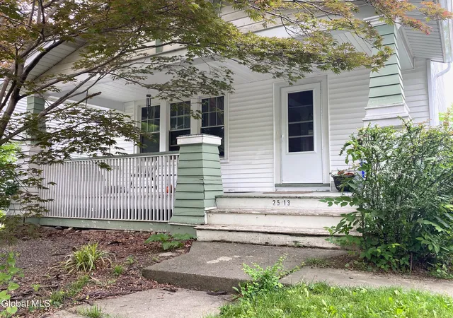 Homes for sale in Troy, NY | 2513 15th St, Troy, NY 12180 | MLS# 202620779