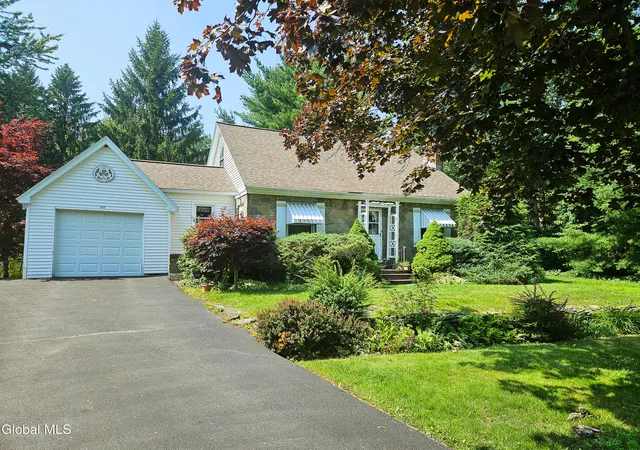 Homes for sale in Glenville, NY | 107 Skyway Dr, Glenville, NY 12302 | MLS# 202620879