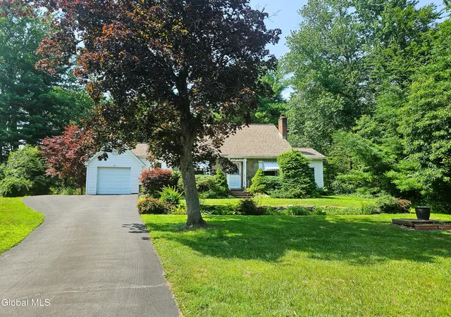 Homes for sale in Glenville, NY | 107 Skyway Dr, Glenville, NY 12302 | MLS# 202620879