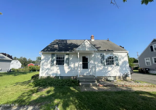 2nd image of 32 Park Ave, Latham, NY 12110 | MLS# 202620883