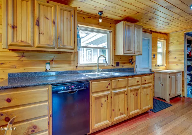 Homes for sale in Mayfield, NY | 200 Blanchard Rd, Mayfield, NY 12078 | MLS# 202620891